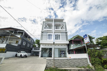 ホテルAiry Syariah Pemurus Baru Bumi Mas Raya 25 Banjarmasin バンジ ャ ルマシン エクステリア 写真